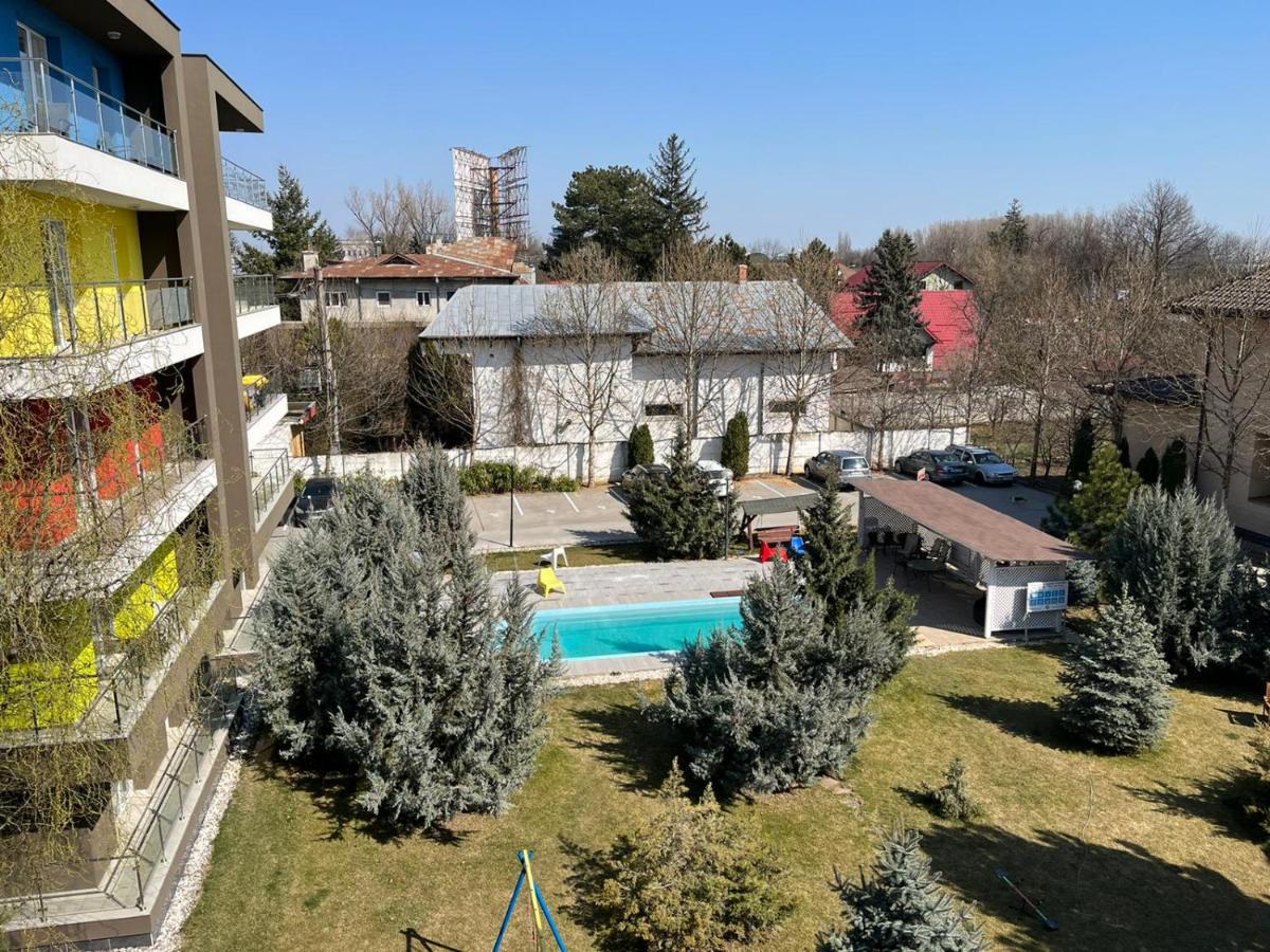 Tranzzzit Airport Apartment 奥托佩尼 外观 照片